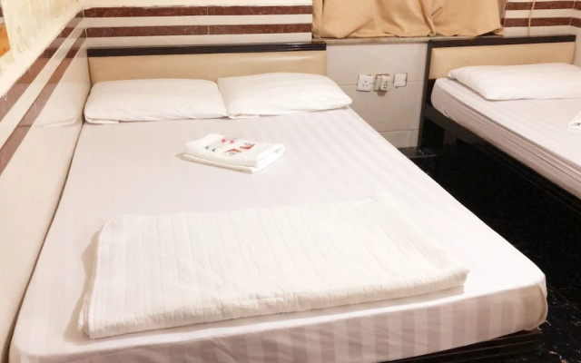 Taj Super Deluxe