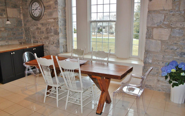 All Suites Whitney Manor