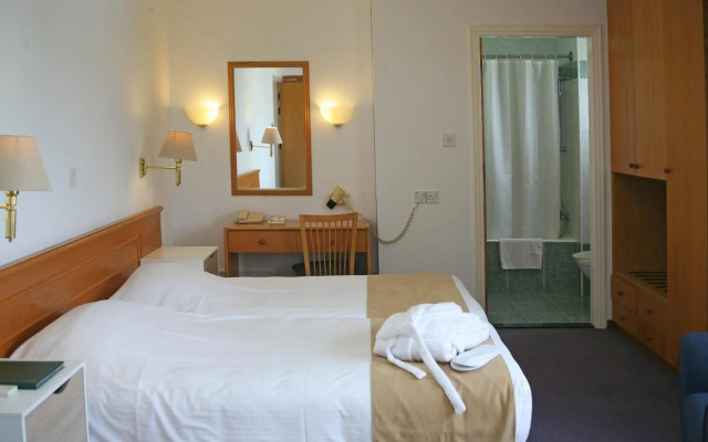 Chrielka Hotel Apartments