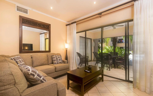 Sunrise 33- 3 Bedroom Poolside Condo