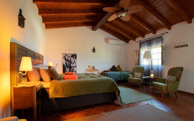 Cosy Farmhouse Quinta da Eira 140 Years old