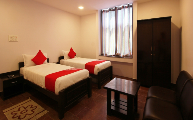 Midas Abodes by OYO Rooms