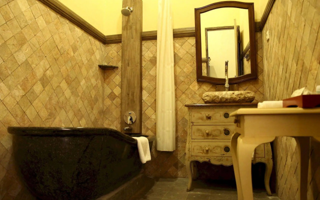 Kayu Arum Resort