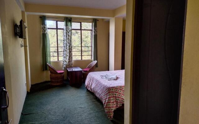 Hotel Himalaya Residency kanchenjunga view
