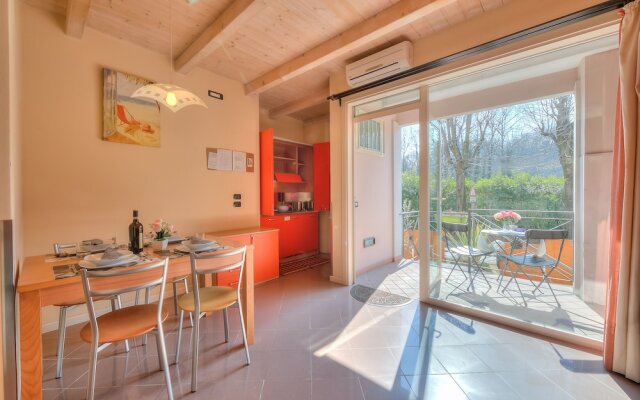 Orange Apartment Desenzano With Wi-fi