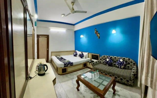Hotel Indore Palace