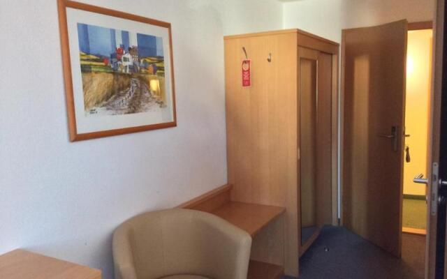 mD Hotel Restaurant Café Bauer