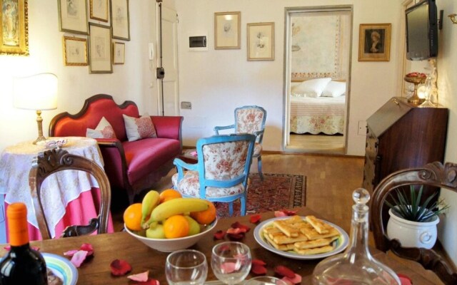 Appleorange 1 in Florence