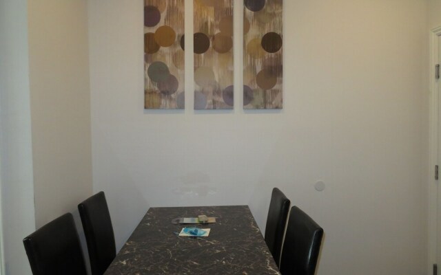 Fully Furnished Apartments near CSUN