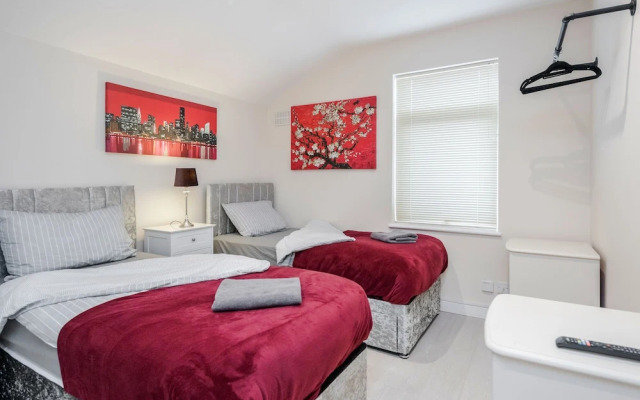 Bedford Hospital Studio Apartment - Victoria D