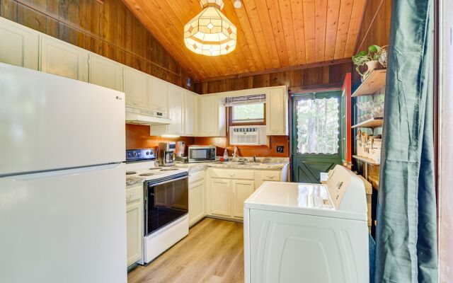 Tobyhanna Vacation Rental w/ Pool Access!