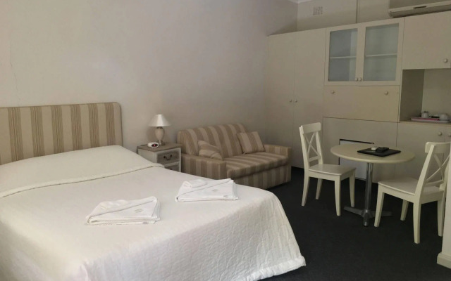 Town & Country Motel