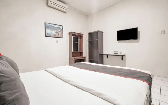 Collection O Hotel Sanira