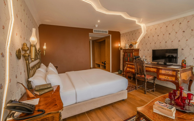 Limehouse Library Hotel