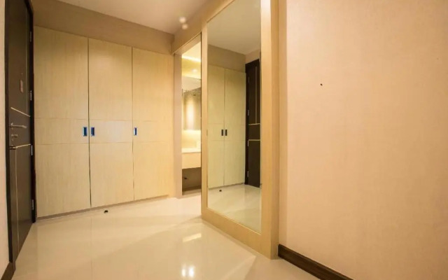 L Hotel