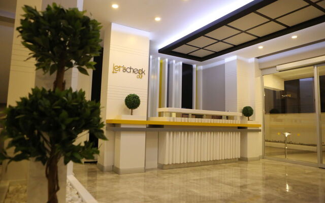 Letstay Hotel - Adults Only