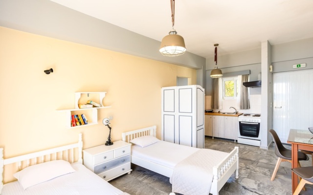 Beachfront Nest Memi Koroni-seaheaven House B1