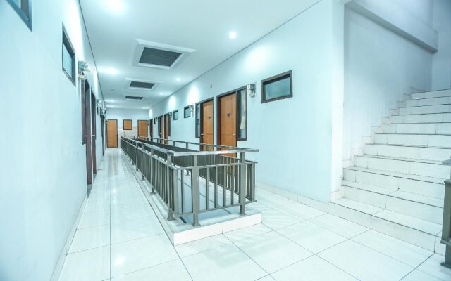OYO 118 Dorothea Residence