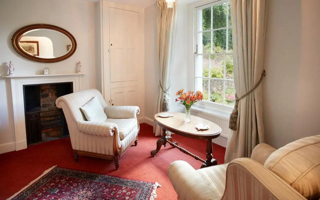 Broomfield House