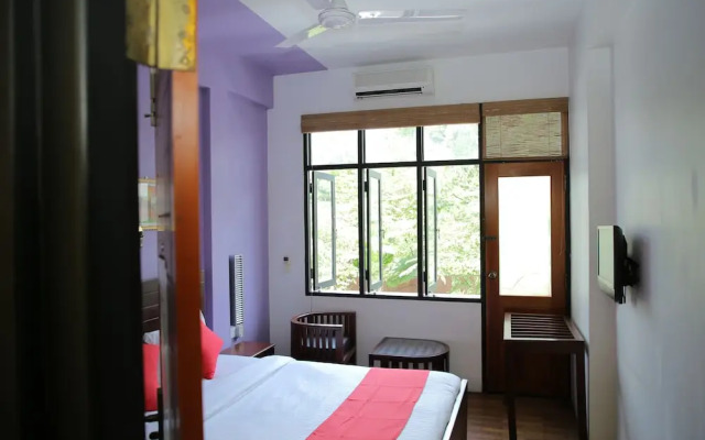 OYO 256 Subash Hotel