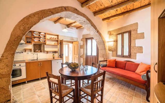 Captain Antonis, Traditional House Close To Chania