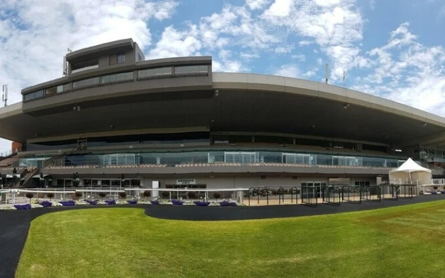 2 Bedroom Apt In Glenelg With Air-Con