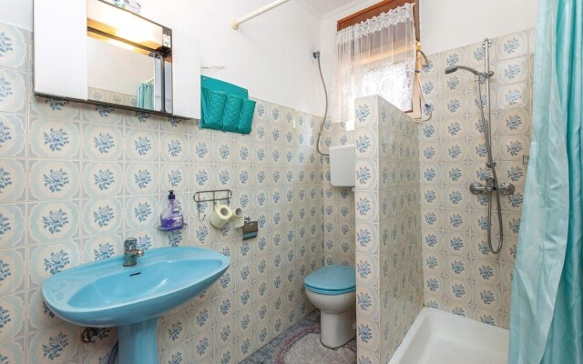 Beautiful Apartment in Novi Vinodolski With 2 Bedrooms and Wifi