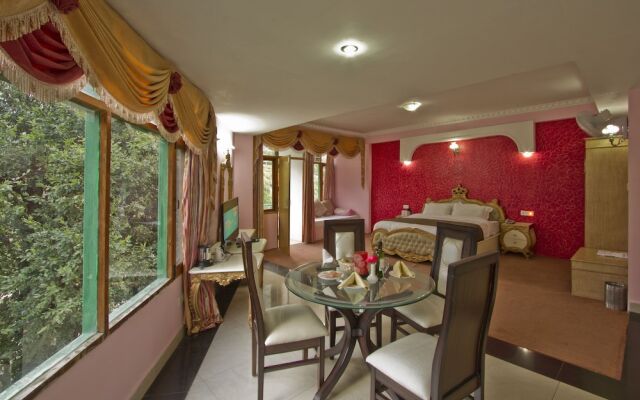 Royal Park Resort