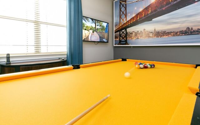 Rvh_374r Golden 6 Bedroom Home