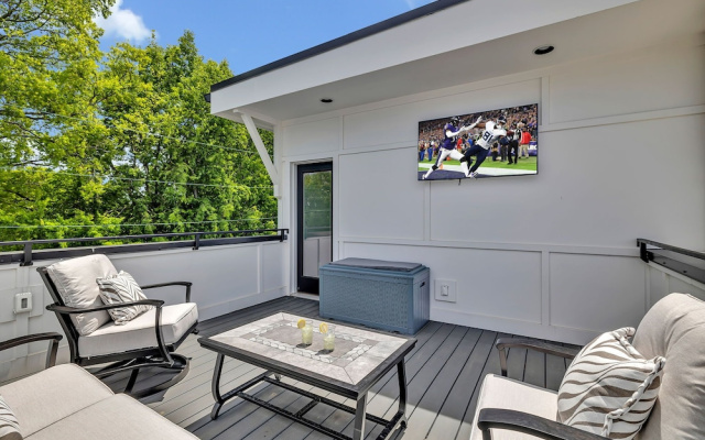 Alto-private Rooftop Deck-8 Mins to Broadway