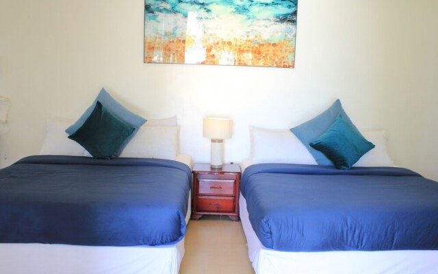 Laiya White Cove Beach Resort