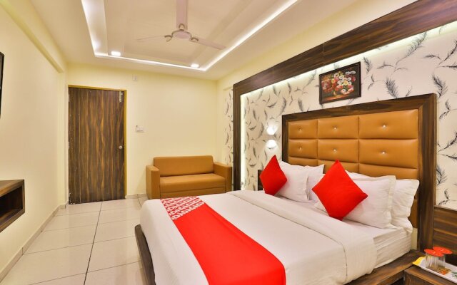 Hotel Silver Palace By OYO Rooms