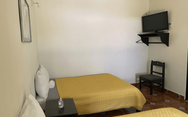 Hotel and Hostel Allende Morelia