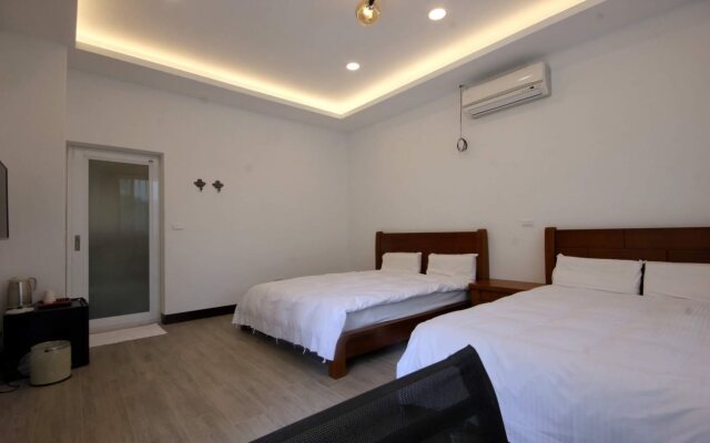 Song Yue Bed & Breakfast