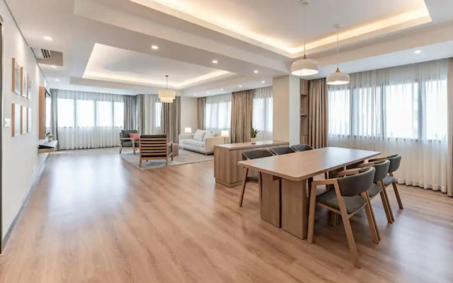 Condotel Imperial Landmark 81