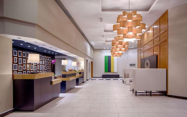 DoubleTree by Hilton Hotel Houston - Greenway Plaza