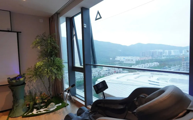 Interact China Fine Condo - Novotown