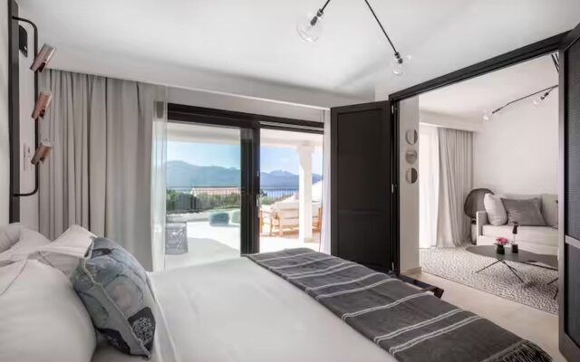 Sulia House Porto Rotondo, Curio Collection by Hilton