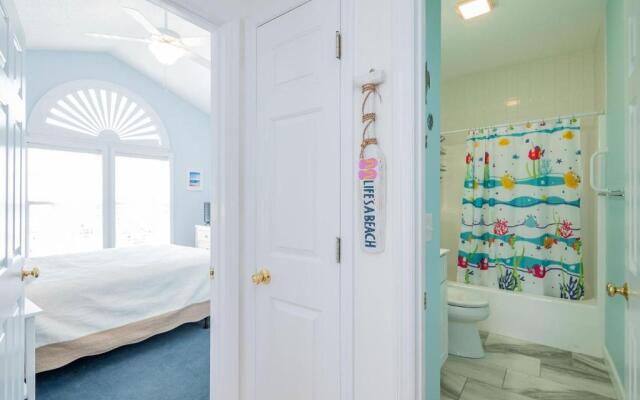 Sea Glass by Oak Island Accommodations