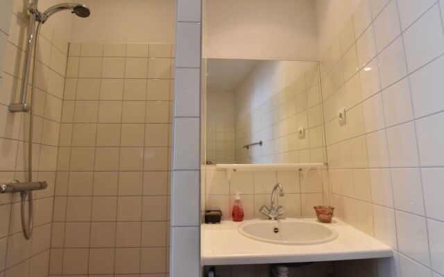 Modern Mansion in Machemont with Private Garden