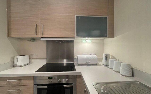 Stunning 1-bed Apartment in Salford