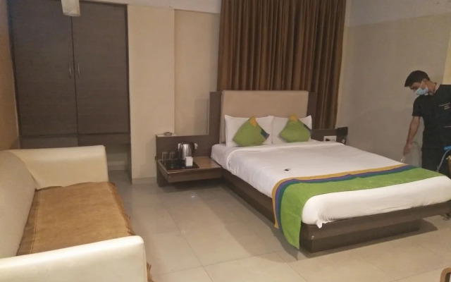 Hotel Basera
