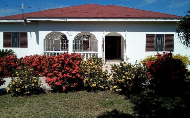 Treasure Bay Guesthouse