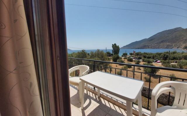 Domaine Papakonstantis Apartments To Let