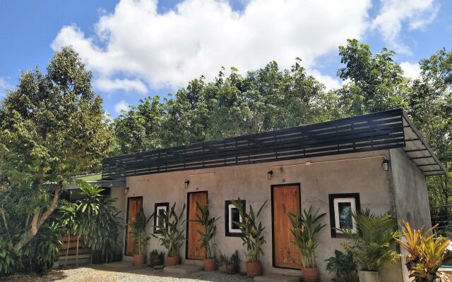 Baan Suan Siri Resort