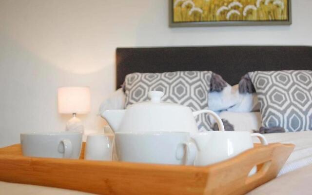 1-bed Apartment in Helston - Resturant and Golf
