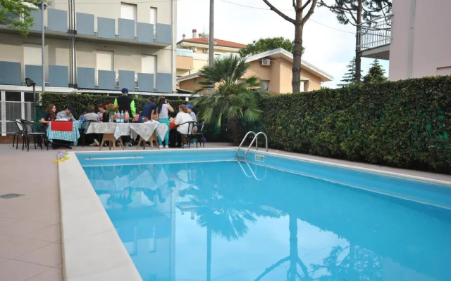 Hotel Pacific