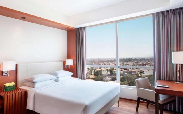 Hyatt Regency Amritsar Hotel & Spa – Guest Rooms – Amritsar