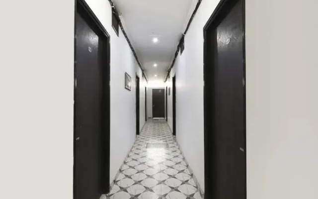 OYO 46735 Hotel Royal Dreams