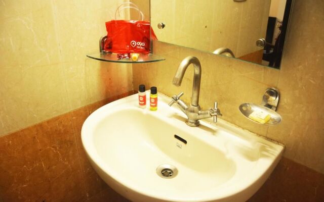 OYO Rooms HUDA Metro Flagship